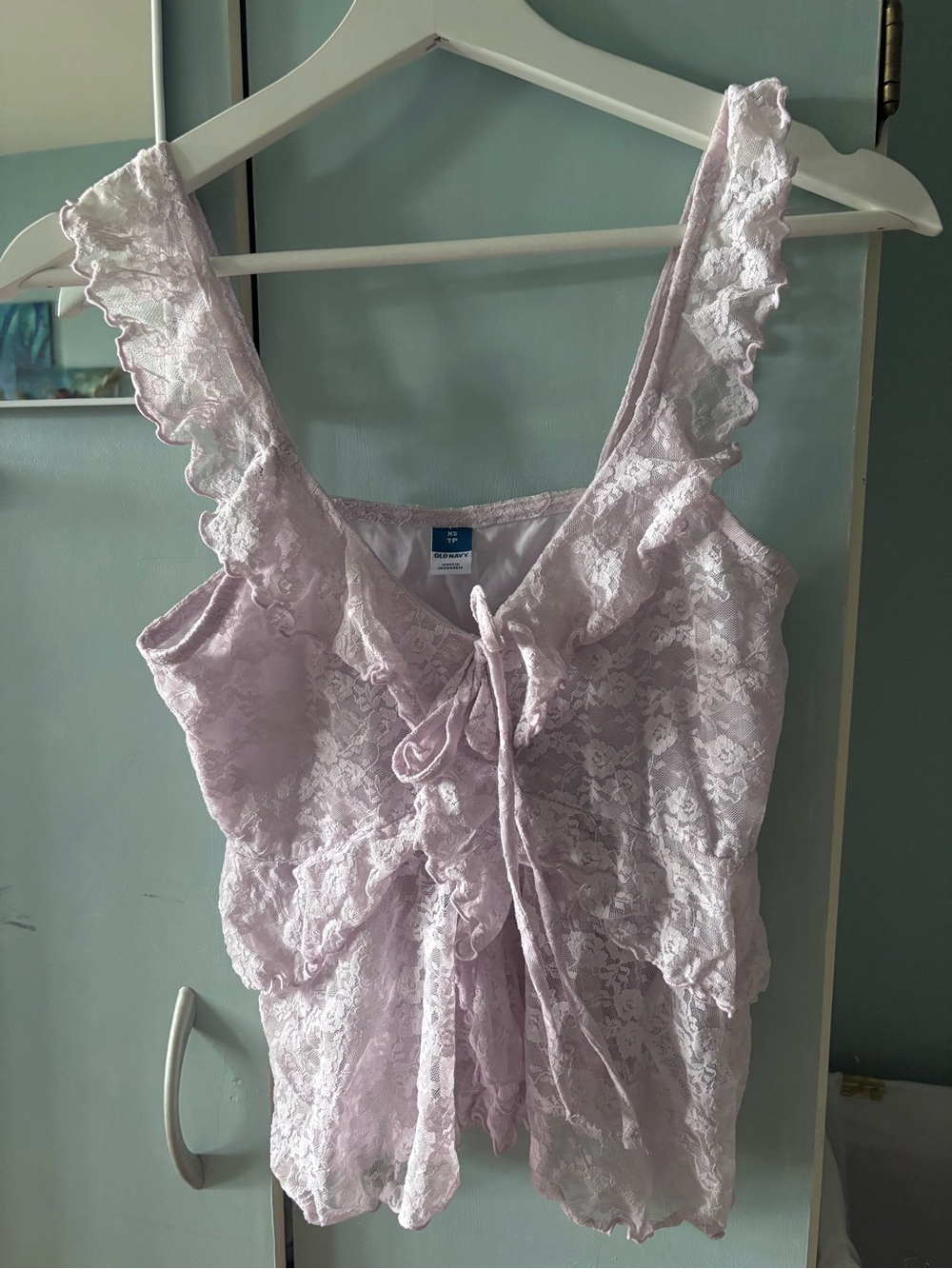 Old Navy Lace Ruffle Tie-Front Camisole - Light Lavender